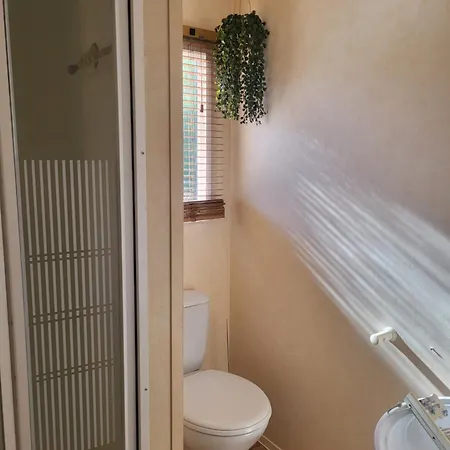 مكان تخييم Hayesland Tagoat